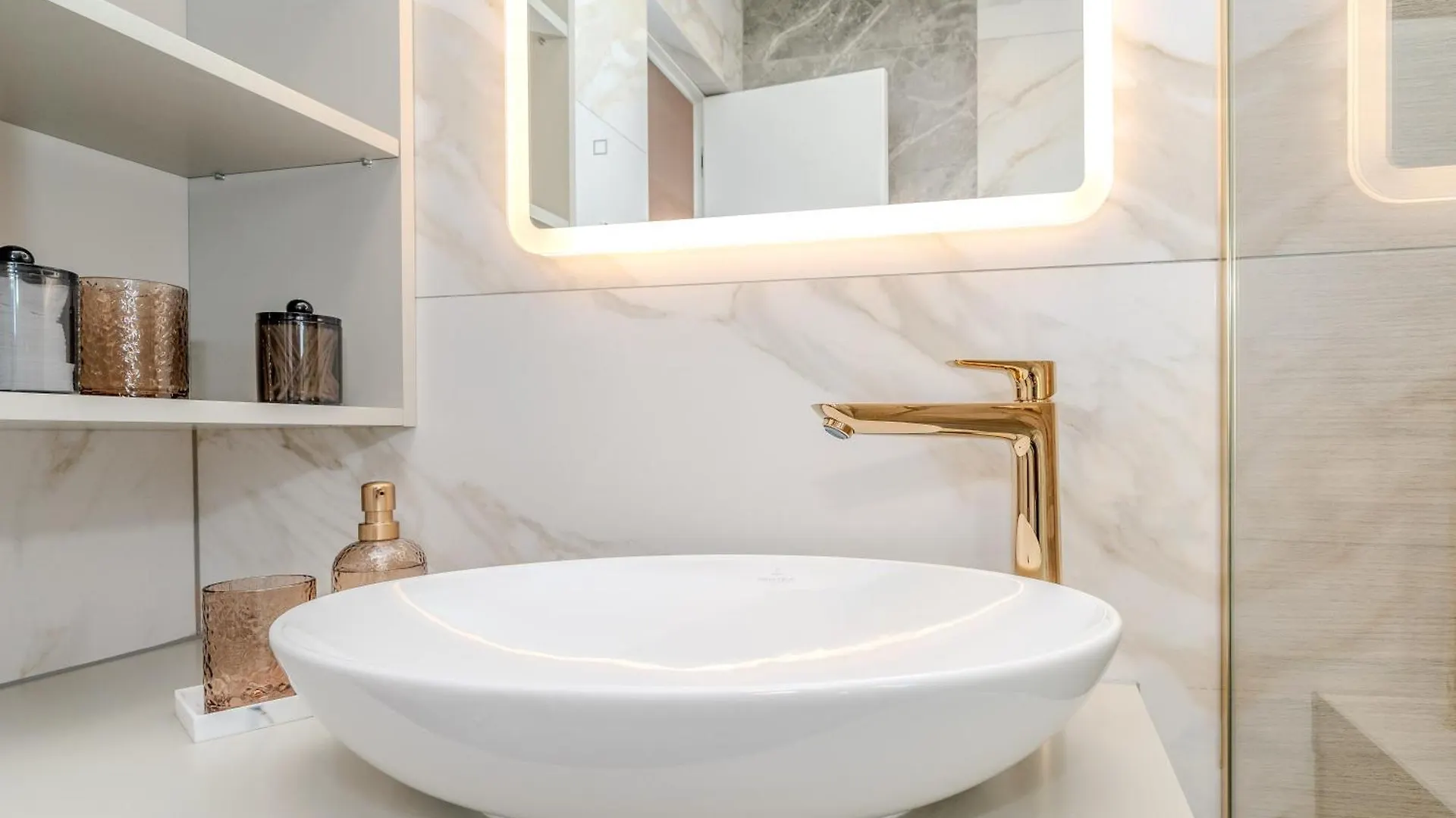 La Vir Deluxe- Gold Apartamento