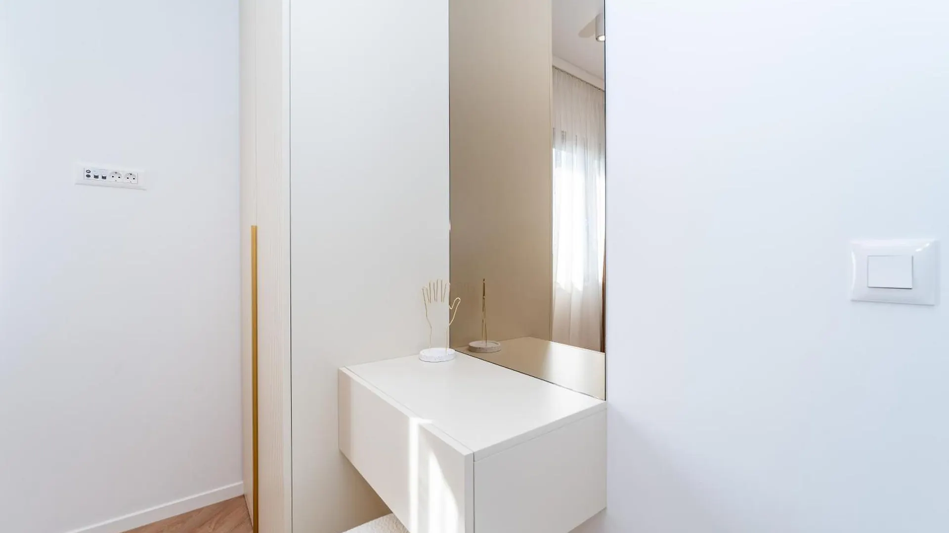 La Vir Deluxe- Gold Apartamento